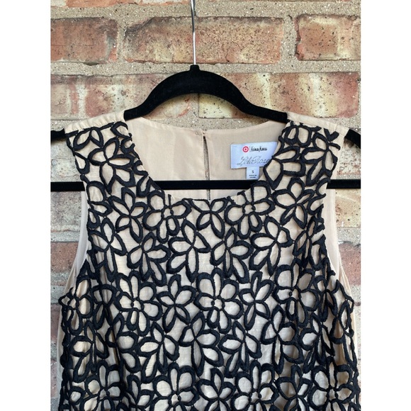 Lela Rose by Neiman Marcus Target Sleeveless Crochet Blouse🖤 - Picture 4 of 11